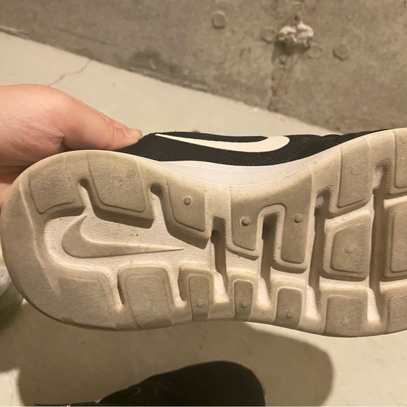 Nike sneaker US 7 - Picture 3 of 4